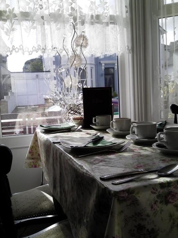 Roseglen Hotel Shanklin Zewnętrze zdjęcie