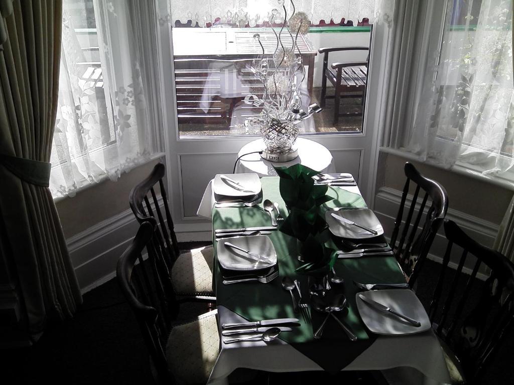 Roseglen Hotel Shanklin Zewnętrze zdjęcie